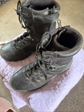 Magnum Black Tactical Lace-Up Boots with Rugged Sole